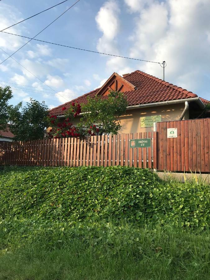 Borostyán Vendégház Verpelét Kültér fotó